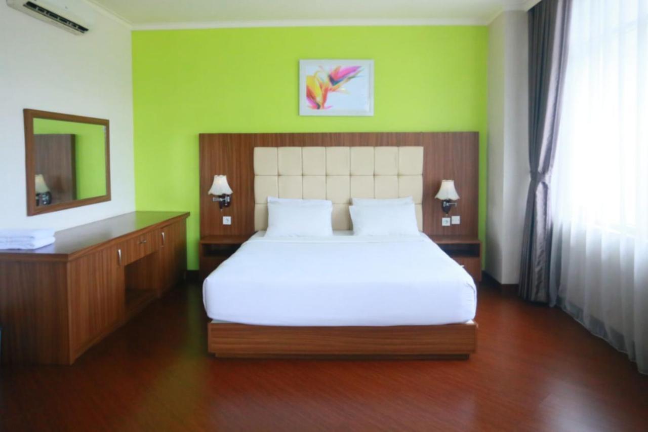 Utc Dago Hotel 반둥 외부 사진